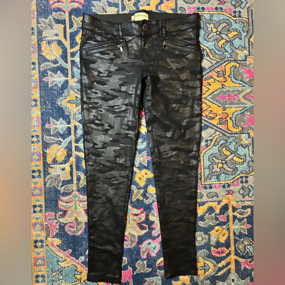 Democracy “Ab”solution Camouflage Leggings